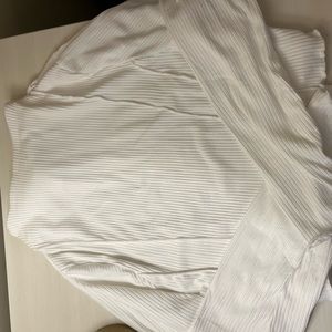 Women’s White Long Sleeve Cropped Top